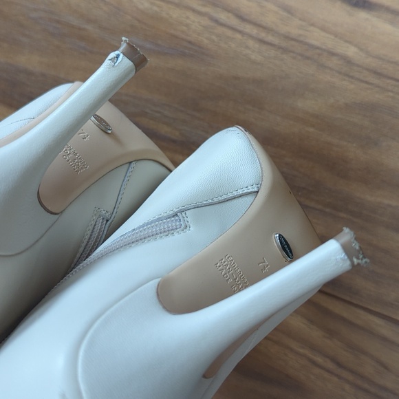 Tony Bianco Cream Booties - Picture 9 of 10
